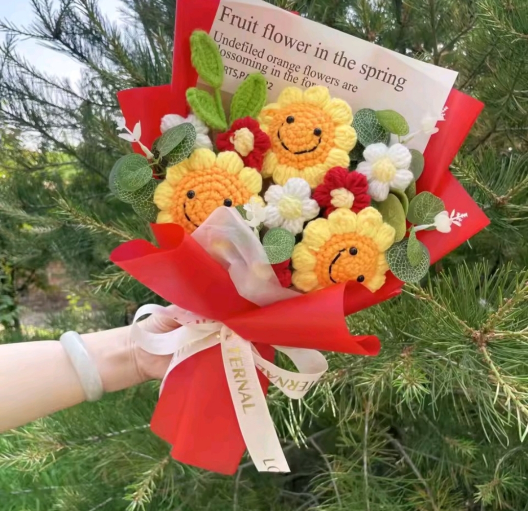Artificial crochet Bouquet image 3